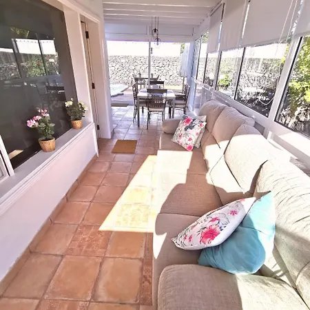 Oliveira By Buenavilla Vila *